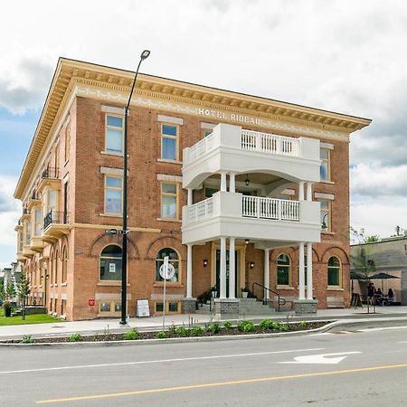 Luxury Rideau Apartments By Globalstay スミスス・フォールズ エクステリア 写真