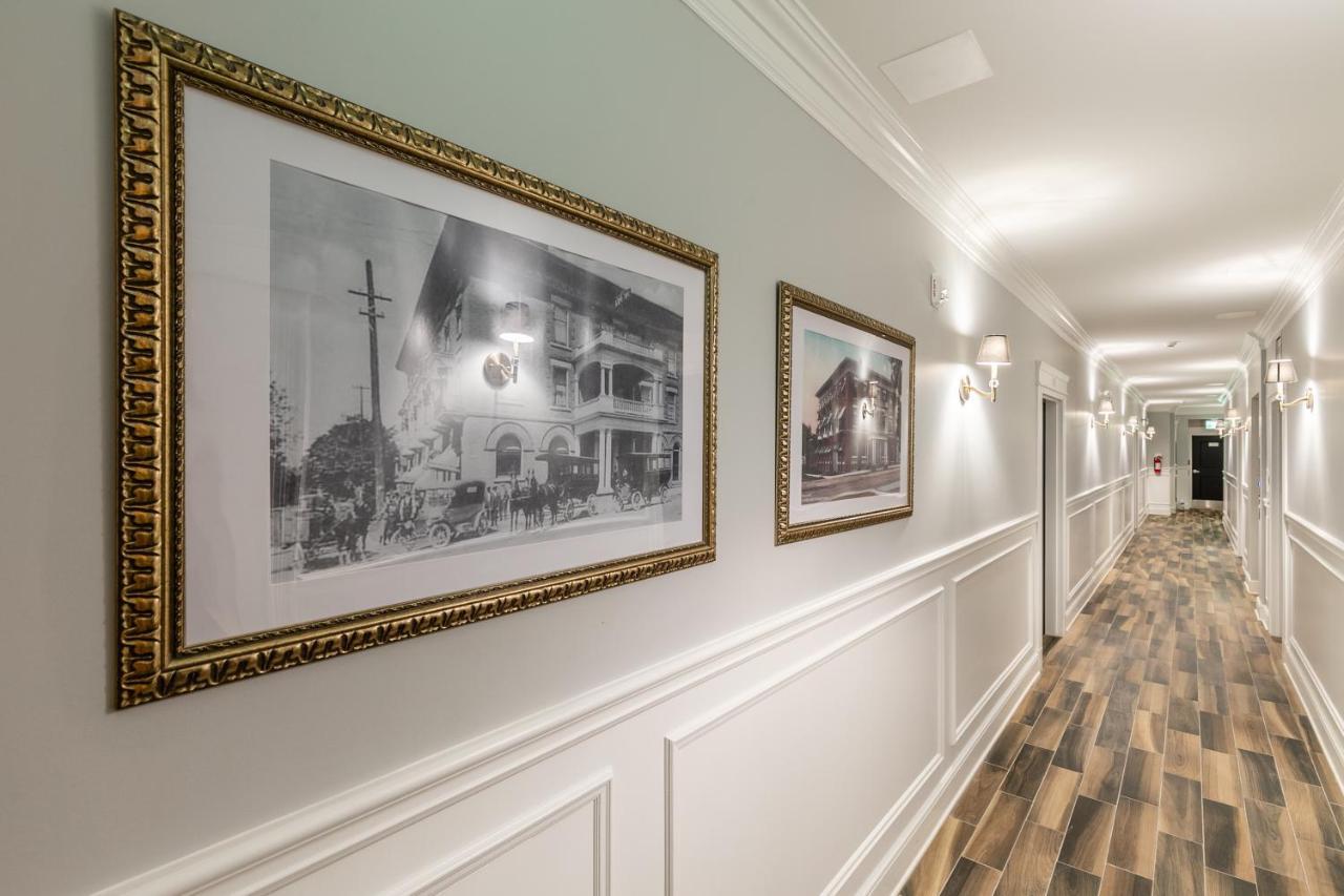 Luxury Rideau Apartments By Globalstay スミスス・フォールズ エクステリア 写真