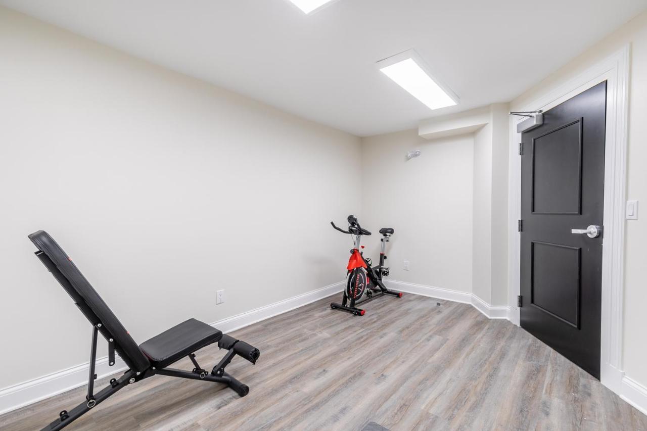 Luxury Rideau Apartments By Globalstay スミスス・フォールズ エクステリア 写真