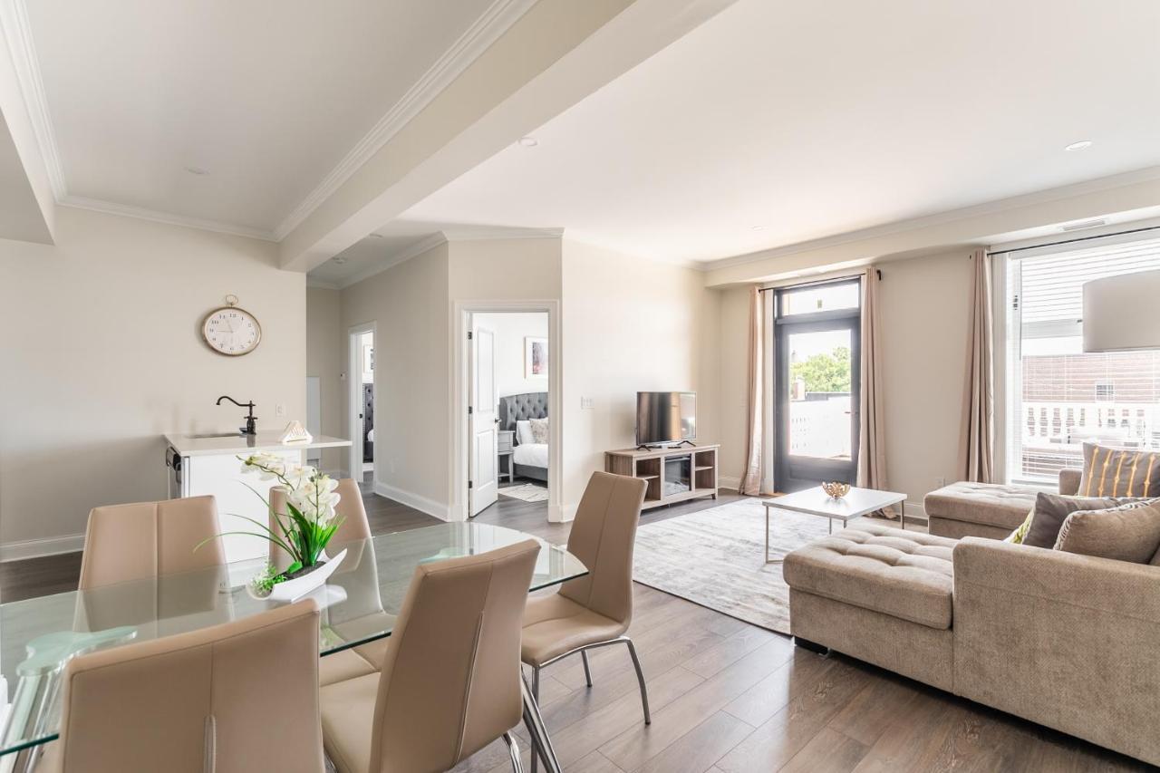 Luxury Rideau Apartments By Globalstay スミスス・フォールズ エクステリア 写真