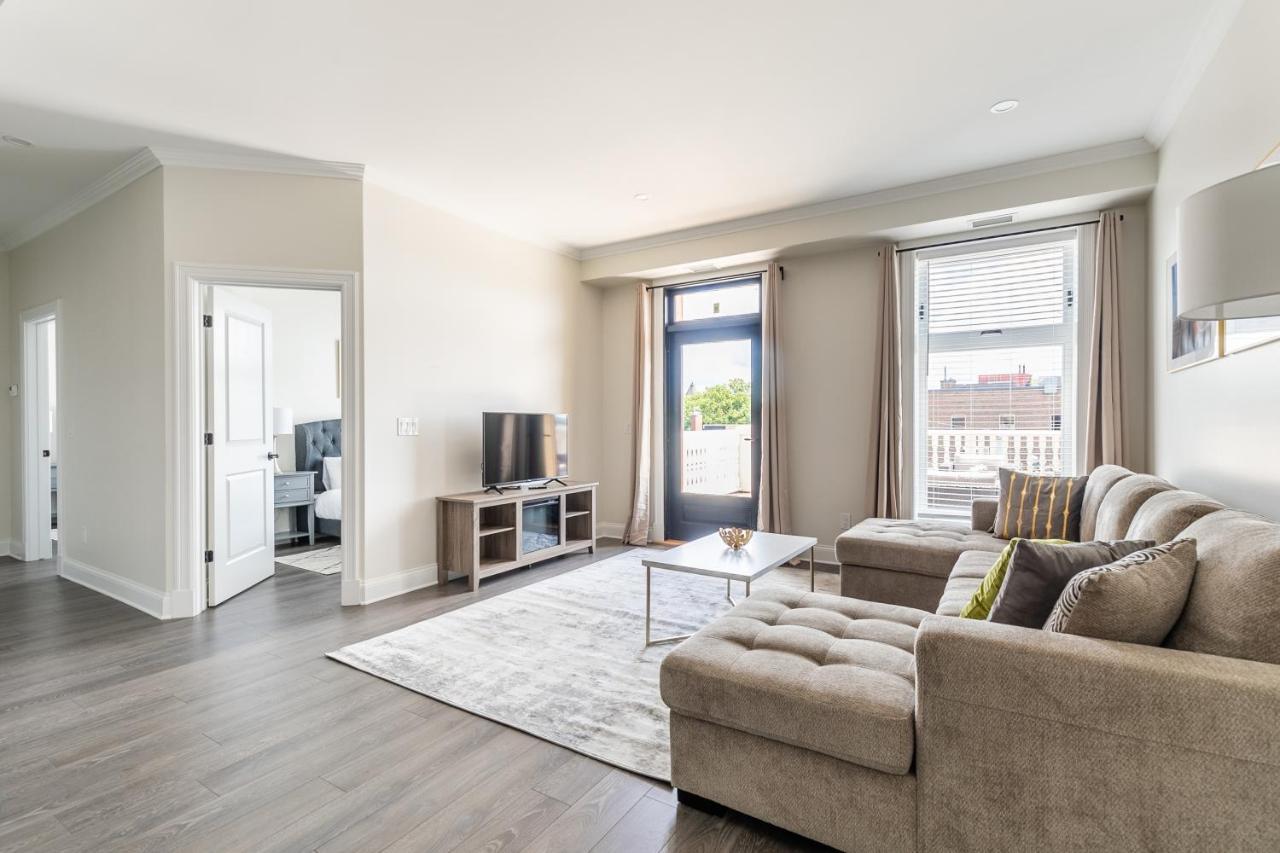 Luxury Rideau Apartments By Globalstay スミスス・フォールズ エクステリア 写真