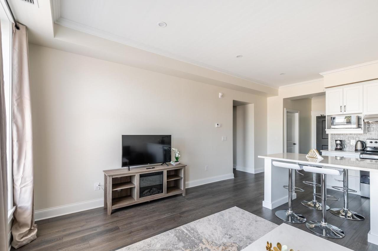 Luxury Rideau Apartments By Globalstay スミスス・フォールズ エクステリア 写真
