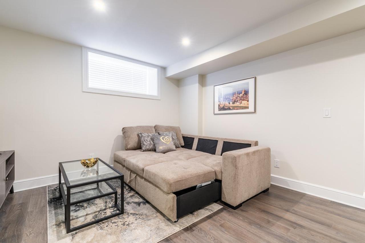 Luxury Rideau Apartments By Globalstay スミスス・フォールズ エクステリア 写真