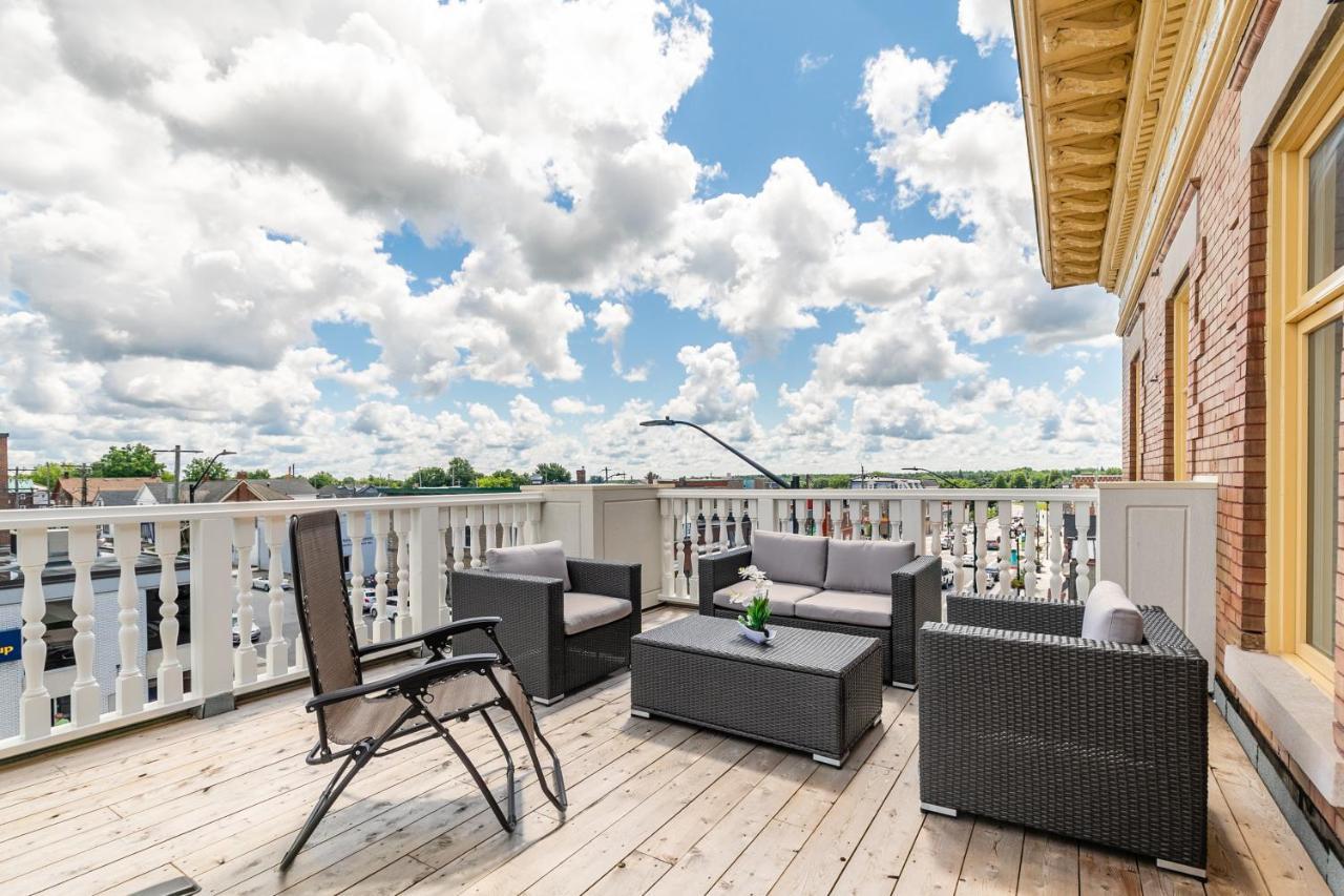 Luxury Rideau Apartments By Globalstay スミスス・フォールズ エクステリア 写真