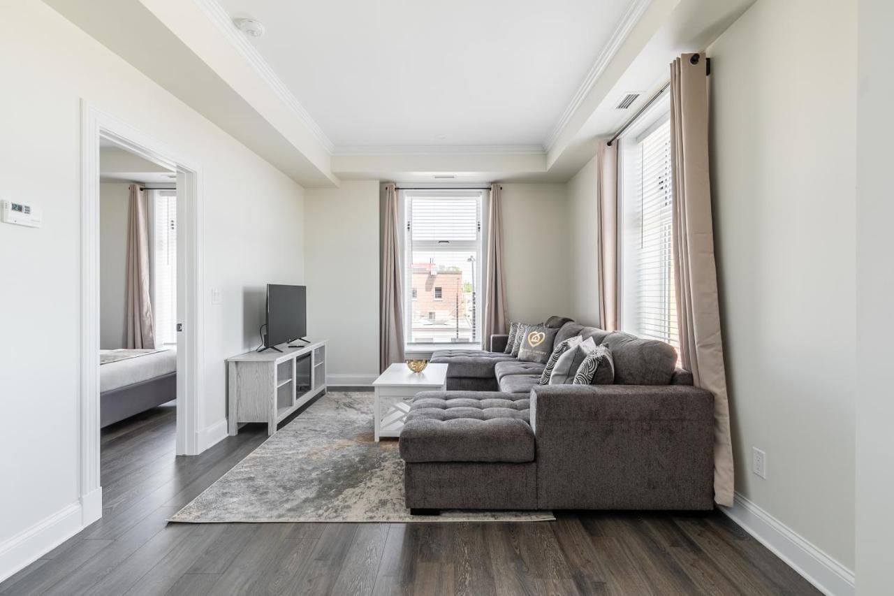 Luxury Rideau Apartments By Globalstay スミスス・フォールズ エクステリア 写真