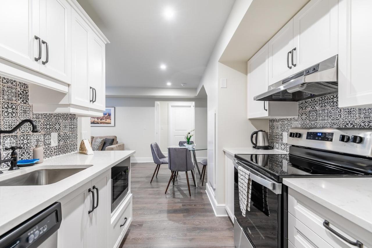 Luxury Rideau Apartments By Globalstay スミスス・フォールズ エクステリア 写真
